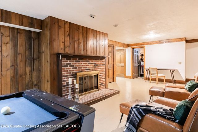 2075 Shagbark Lane, Okemos, MI 48864