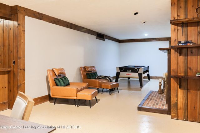 2075 Shagbark Lane, Okemos, MI 48864