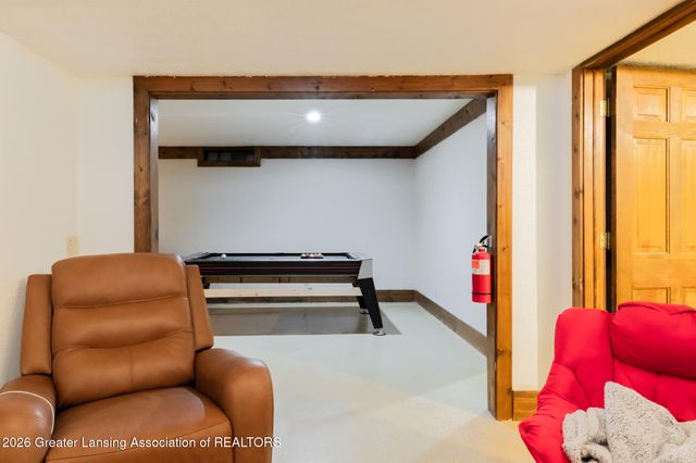2075 Shagbark Lane, Okemos, MI 48864