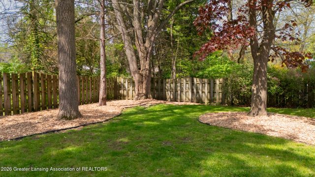 2075 Shagbark Lane, Okemos, MI 48864