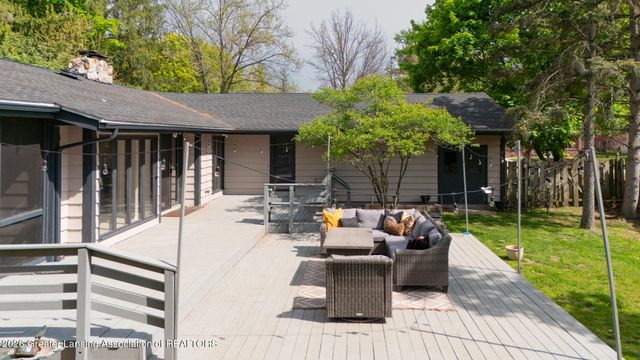 2075 Shagbark Lane, Okemos, MI 48864