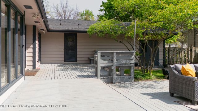 2075 Shagbark Lane, Okemos, MI 48864