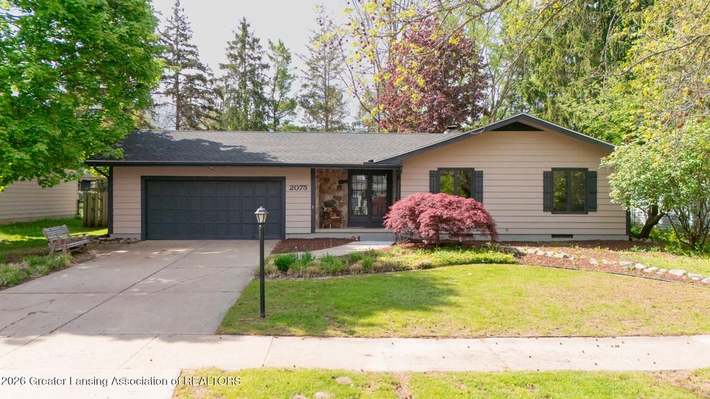 2075 Shagbark Lane, Okemos, MI 48864