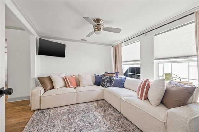 11225 2ND STREET E A, Treasure Island, FL 33706