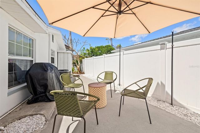 11225 2ND STREET E A, Treasure Island, FL 33706