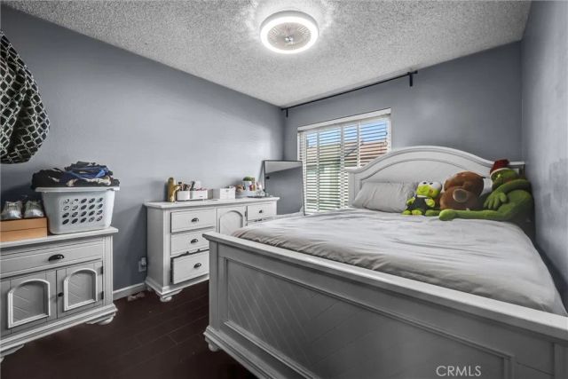 943 W Lamark Lane, Anaheim, CA 92802
