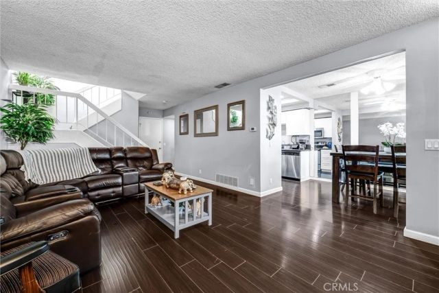 943 W Lamark Lane, Anaheim, CA 92802
