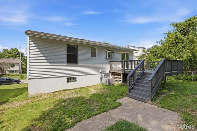 310 Green Jade Estates Drive, Fenton, MO 63026