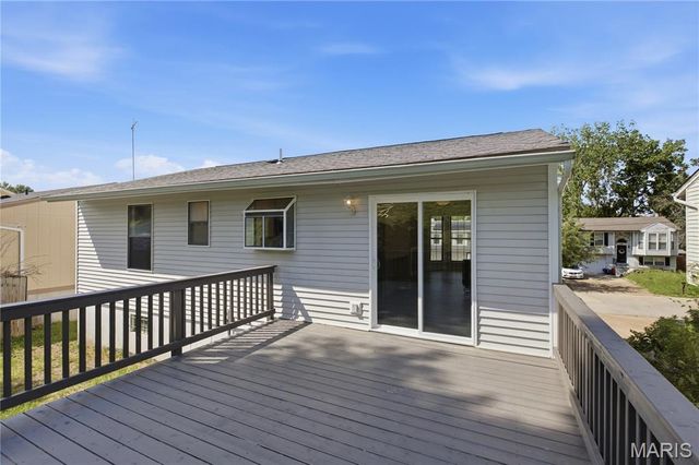 310 Green Jade Estates Drive, Fenton, MO 63026