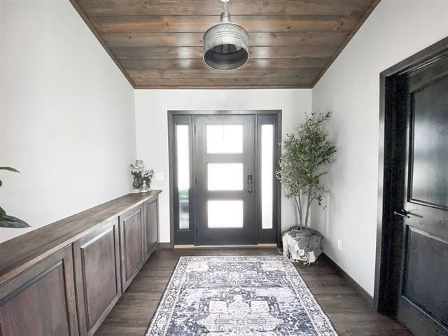 S7915 Ruthe Badger Lane, Merrimac, WI 53561