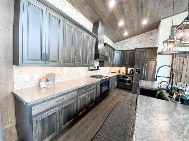 S7915 Ruthe Badger Lane, Merrimac, WI 53561