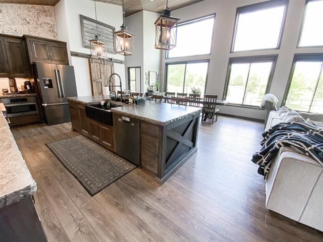 S7915 Ruthe Badger Lane, Merrimac, WI 53561