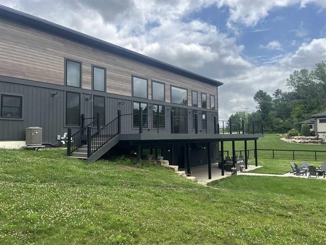 S7915 Ruthe Badger Lane, Merrimac, WI 53561