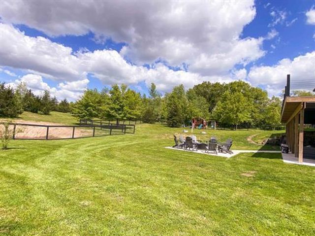 S7915 Ruthe Badger Lane, Merrimac, WI 53561