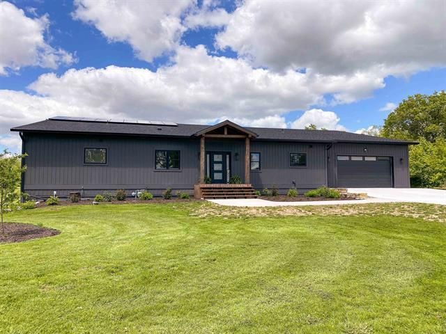 S7915 Ruthe Badger Lane, Merrimac, WI 53561