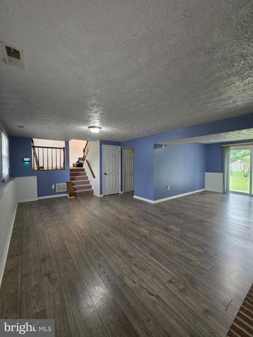 7109 UPPER MILLS CIR, Catonsville, MD 21228