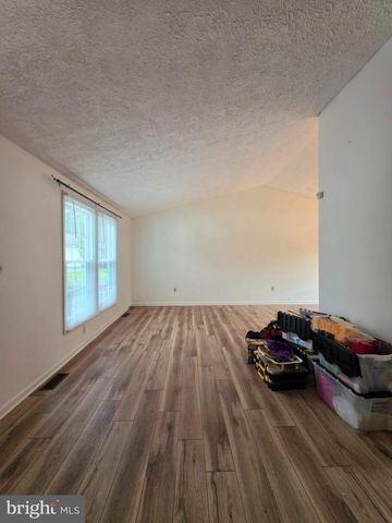 7109 UPPER MILLS CIR, Catonsville, MD 21228