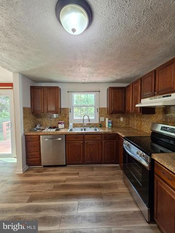 7109 UPPER MILLS CIR, Catonsville, MD 21228