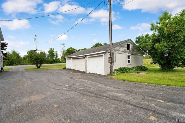 5766 State Route 233, Westmoreland, NY 13440