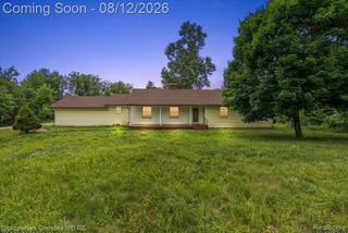 13010 Oyster Lake Road, Holly, MI 48442