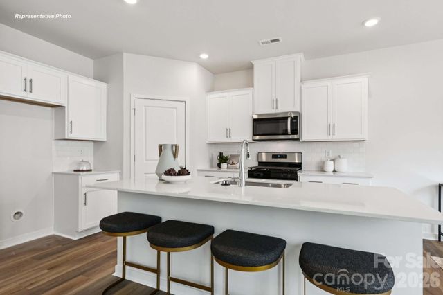 5125 Parker Forest Road, Charlotte, NC 28215