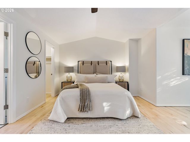 8885 Sw 76TH Pl, Portland, OR 97223