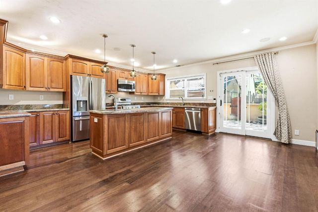 2200 23rd St, Sacramento, CA 95818