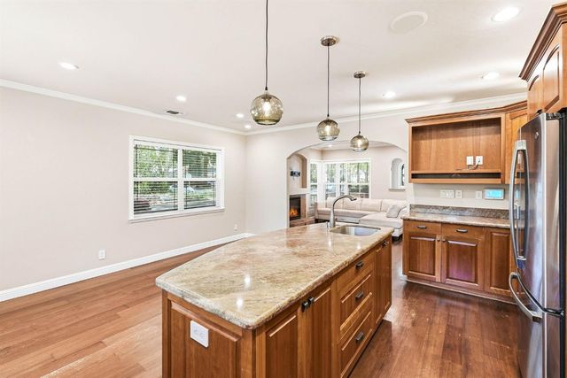 2200 23rd St, Sacramento, CA 95818