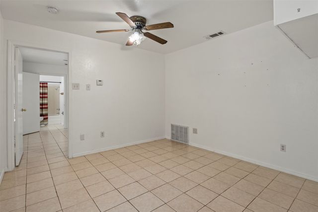 500 Sunflower Street, Red Oak, TX 75154