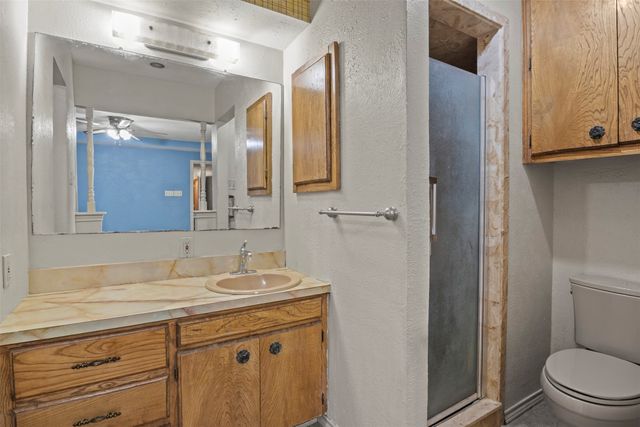 500 Sunflower Street, Red Oak, TX 75154
