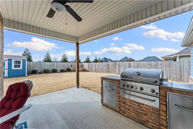 951 Silver Maple Street, Centerton, AR 72719