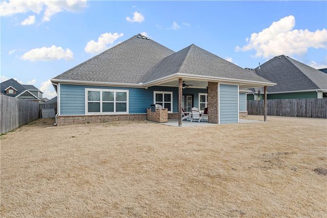 951 Silver Maple Street, Centerton, AR 72719