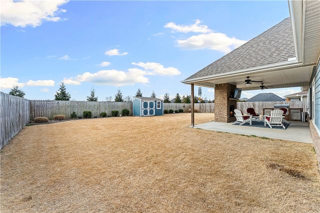 951 Silver Maple Street, Centerton, AR 72719