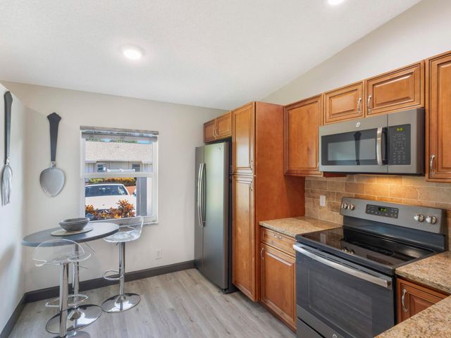 8652 Overset Lane, Boca Raton, FL 33496