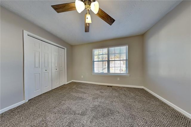 5260 Harbins Point NW Lane, Lilburn, GA 30047