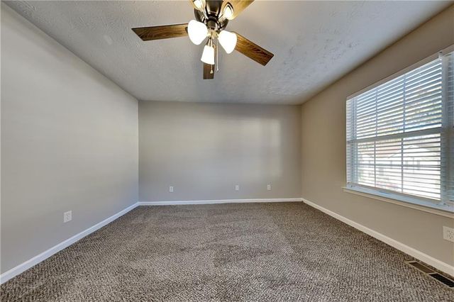 5260 Harbins Point NW Lane, Lilburn, GA 30047