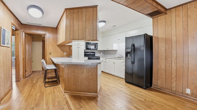 1401 Kefauver St, Manchester, TN 37355