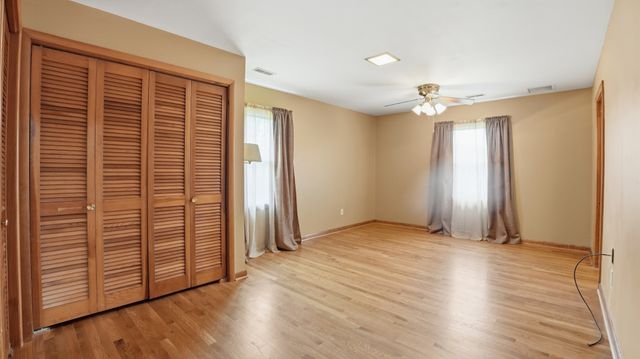 1401 Kefauver St, Manchester, TN 37355