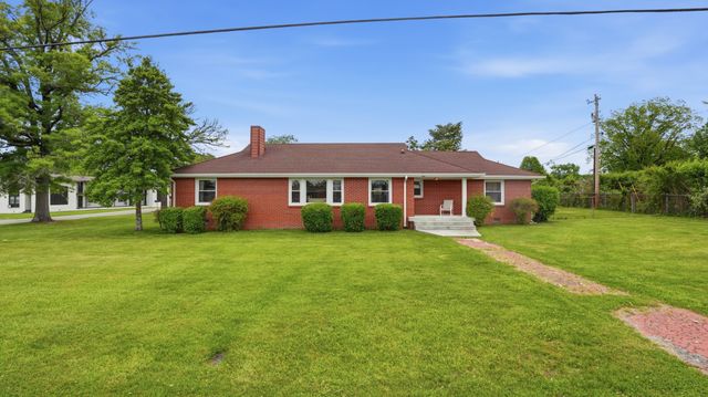 1401 Kefauver St, Manchester, TN 37355