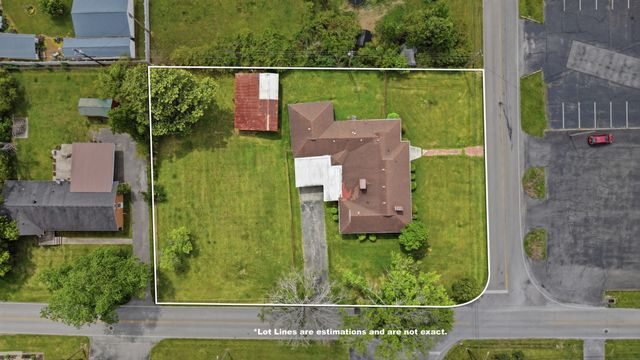 1401 Kefauver St, Manchester, TN 37355