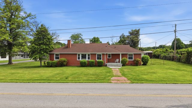 1401 Kefauver St, Manchester, TN 37355