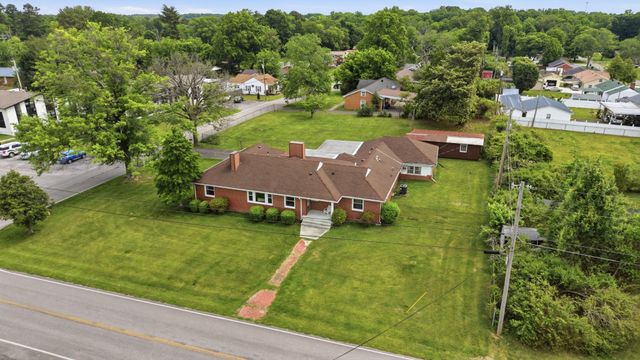 1401 Kefauver St, Manchester, TN 37355