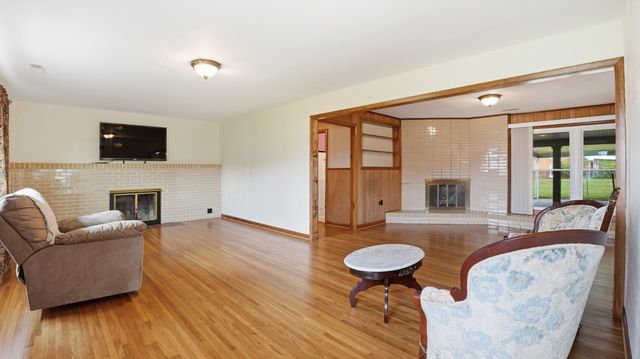 1401 Kefauver St, Manchester, TN 37355