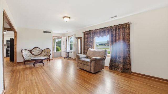 1401 Kefauver St, Manchester, TN 37355