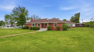 1401 Kefauver St, Manchester, TN 37355