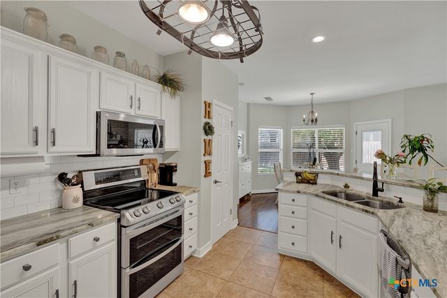917 Rio Verde, New Braunfels, TX 78130