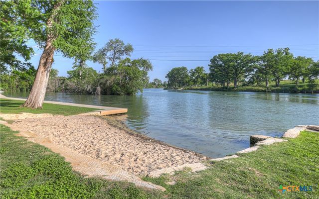 917 Rio Verde, New Braunfels, TX 78130