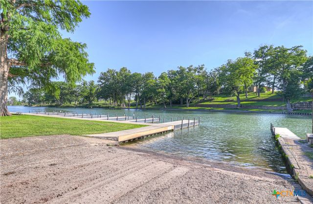 917 Rio Verde, New Braunfels, TX 78130