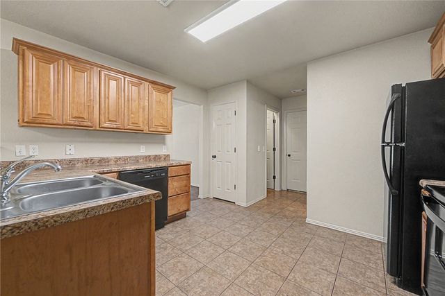 1662 & 1664 Evening Shade Drive, Fayetteville, AR 72703