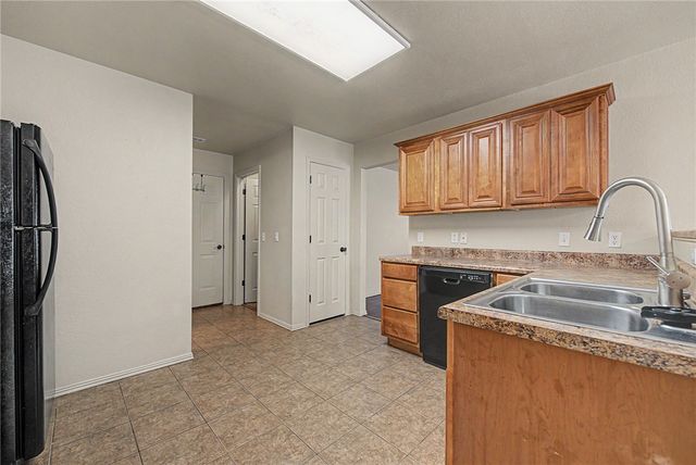 1662 & 1664 Evening Shade Drive, Fayetteville, AR 72703